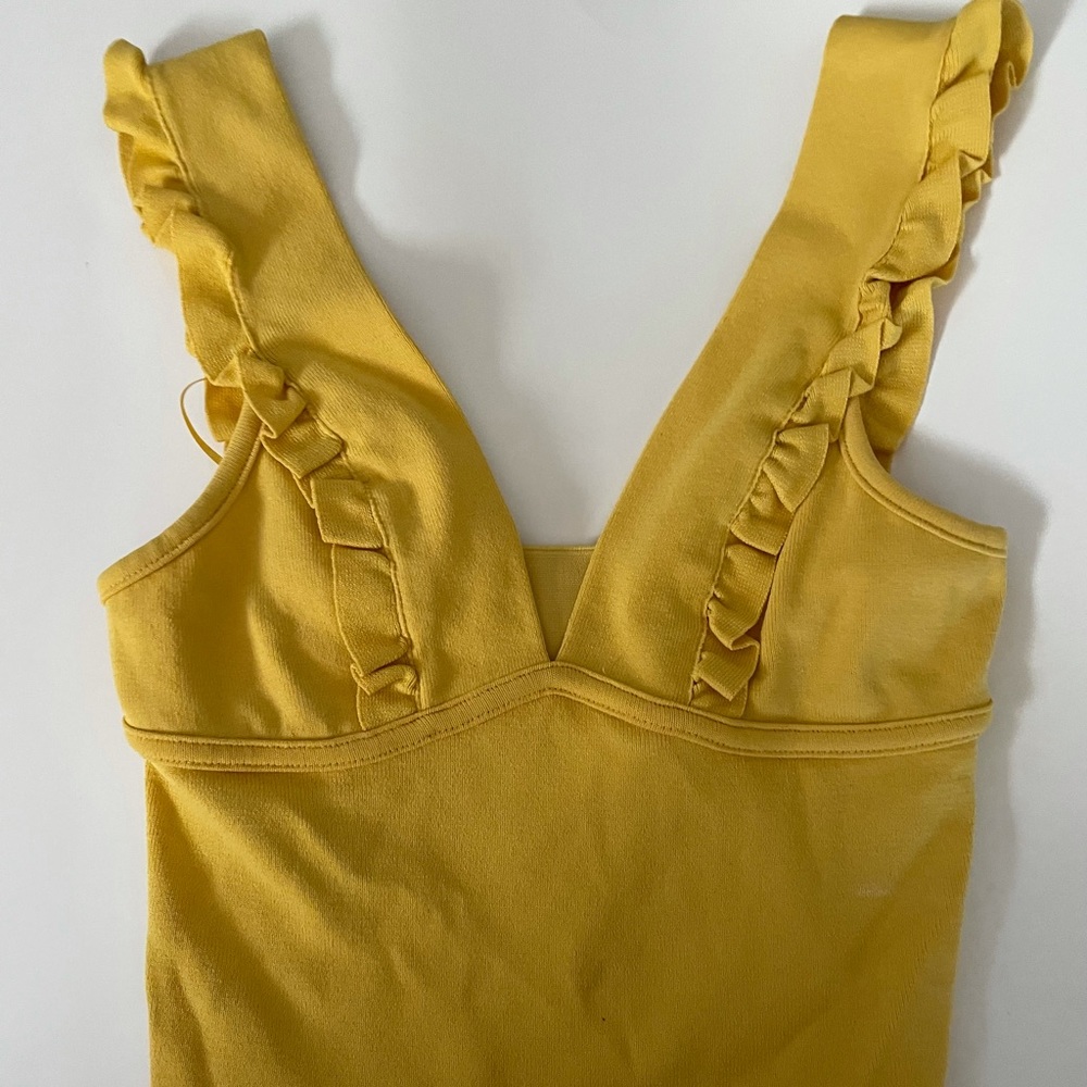 NEW 💛 Zara Yellow sleeveless top
